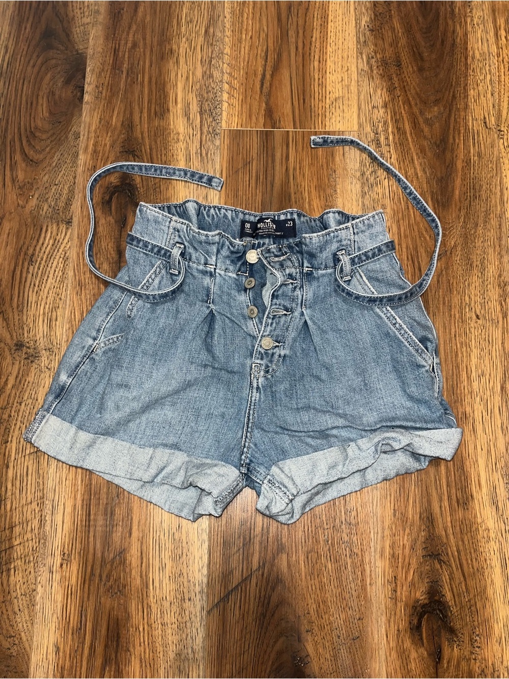Hollister Tie Mom Shorts